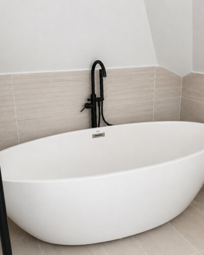 10_REAL_Freestanding_Bathroom_Black_Tap